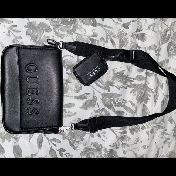 Guess Crossbody bag - Picture 3 of 3